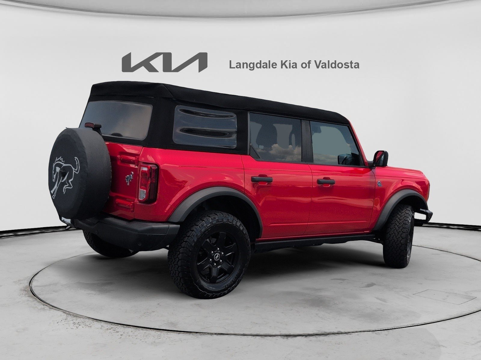 Used 2023 Ford Bronco Black Diamond AWD/4WD image 4