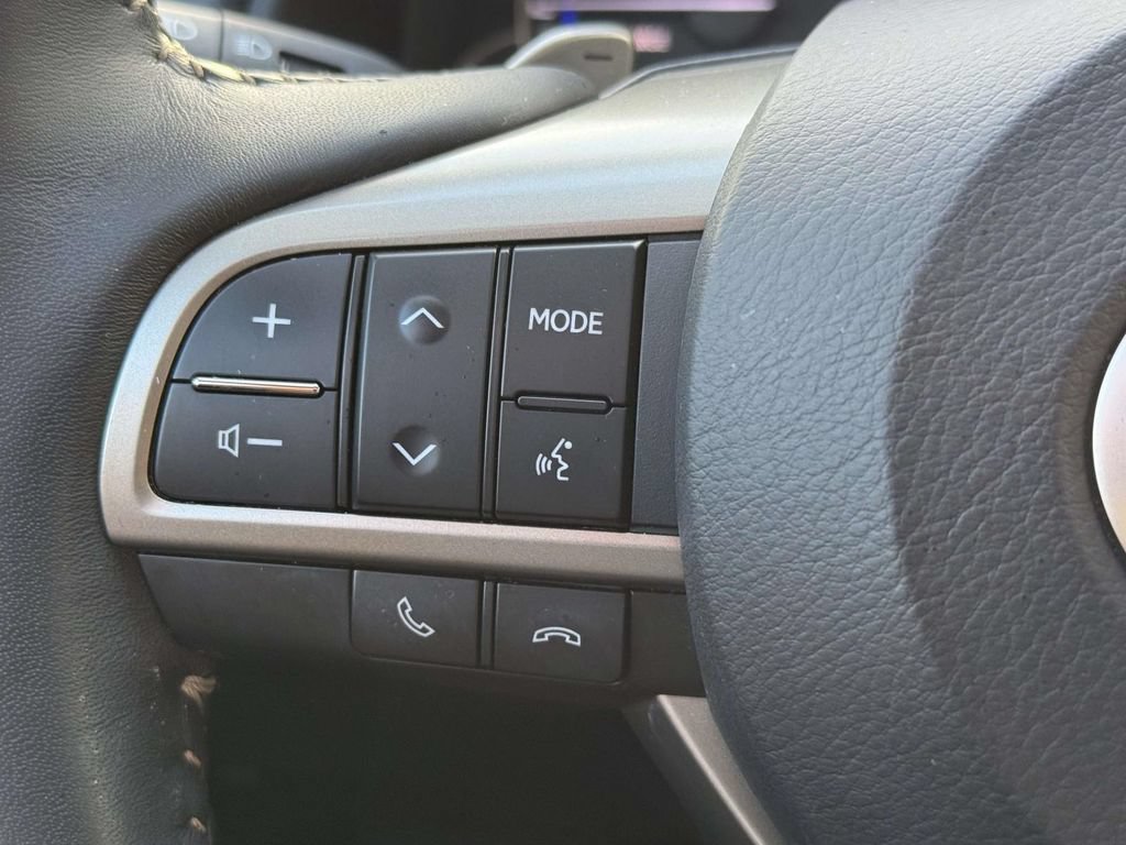 Used 2021 Lexus RX 450h AWD w/ Luxury Package image 22