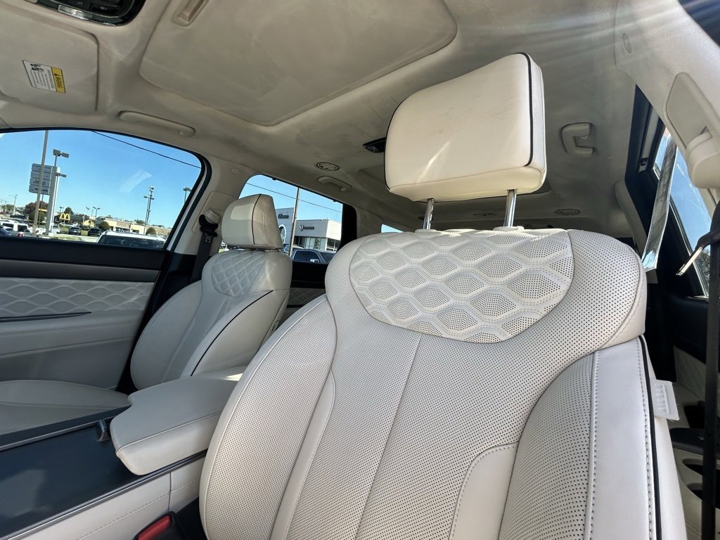 Used 2021 Hyundai Palisade Calligraphy image 14