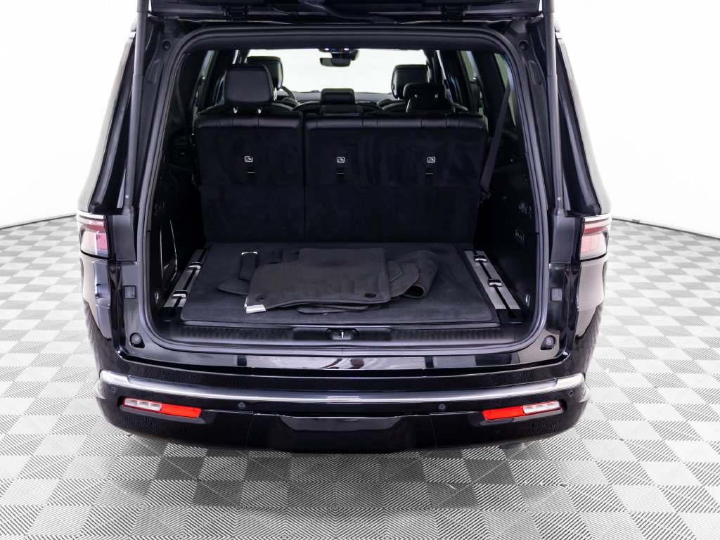 Used 2024 Jeep Wagoneer L Series III w/ Premium Group I AWD/4WD image 38