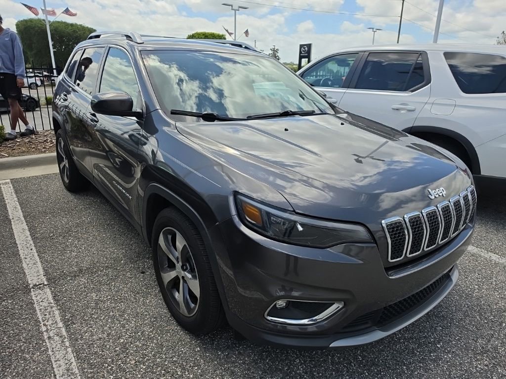 Used 2019 Jeep Cherokee Limited image 2