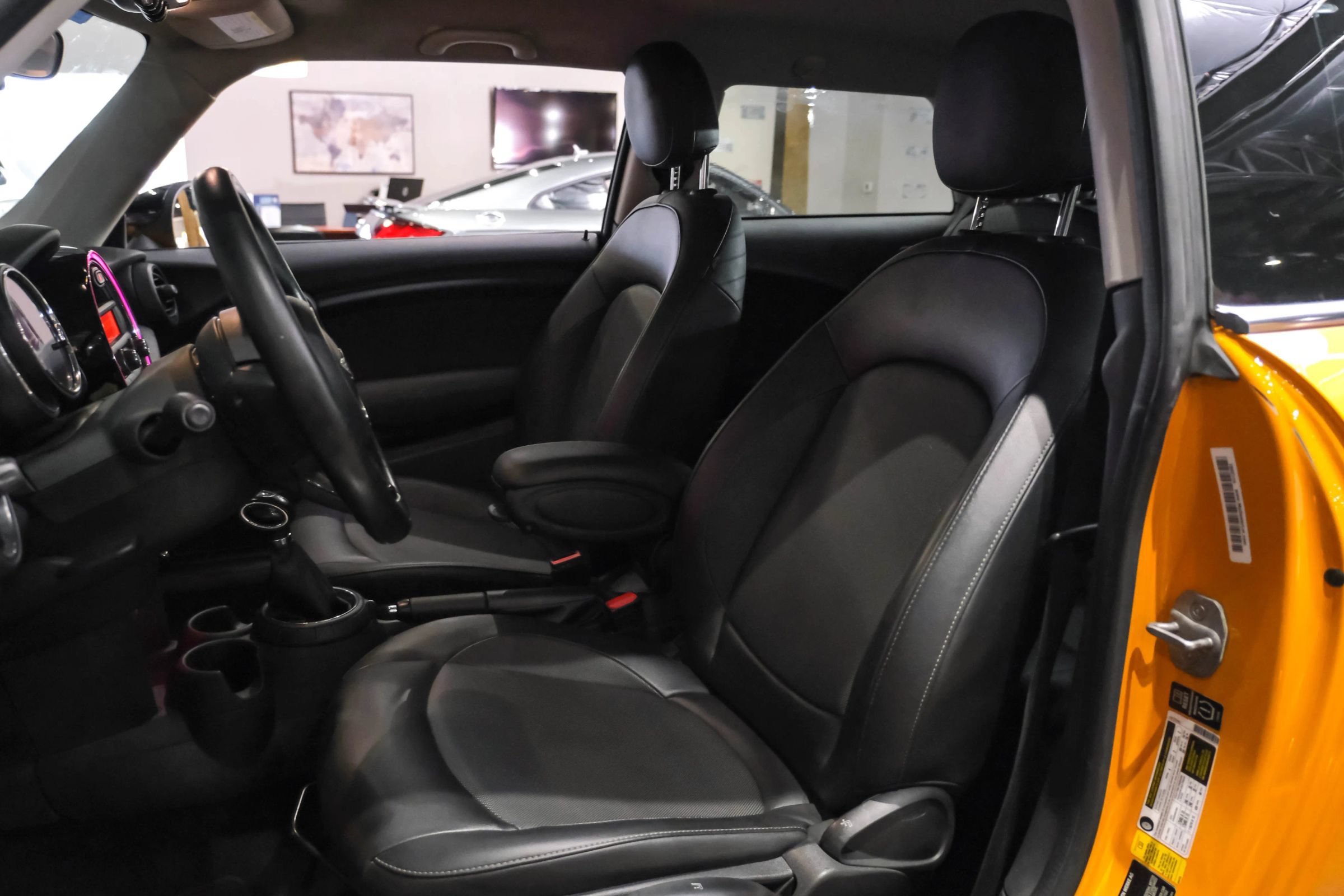 Used 2014 MINI Cooper 2-Door Hardtop FWD image 26