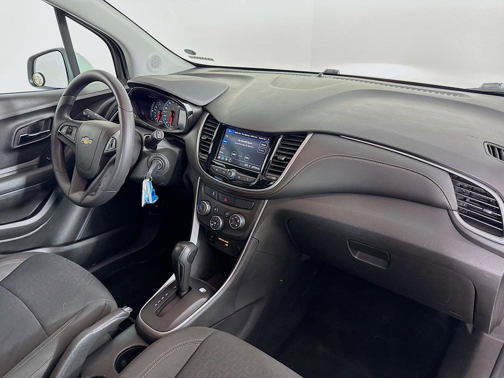 Used 2022 Chevrolet Trax LS w/ Tint and Cruise Package image 34