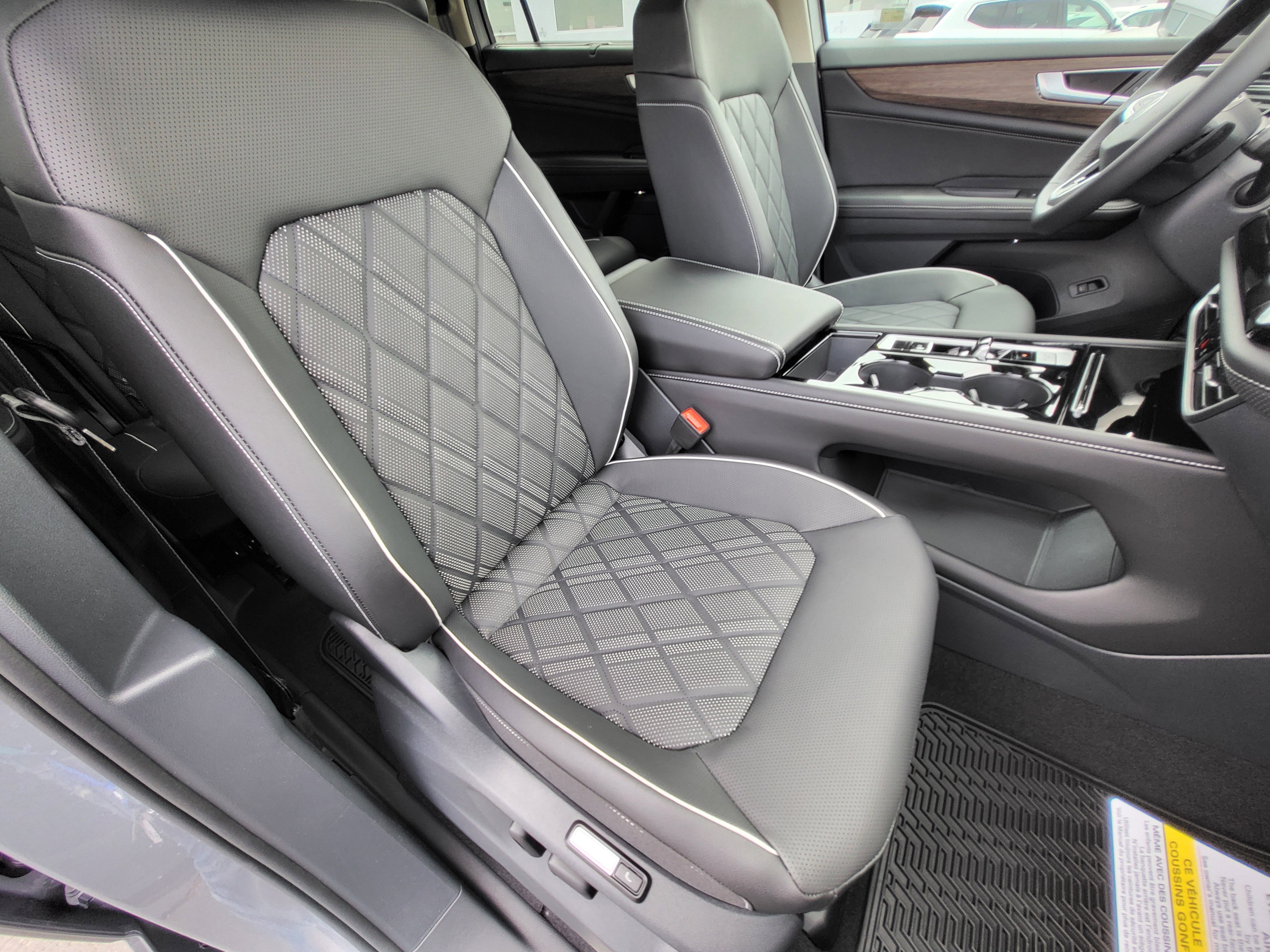 New 2025 Volkswagen Atlas SEL Premium R-Line image 25