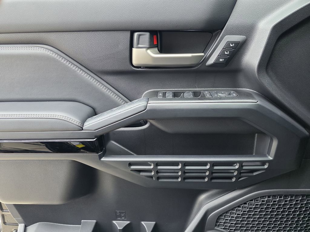 Used 2025 Toyota 4Runner Limited image 16