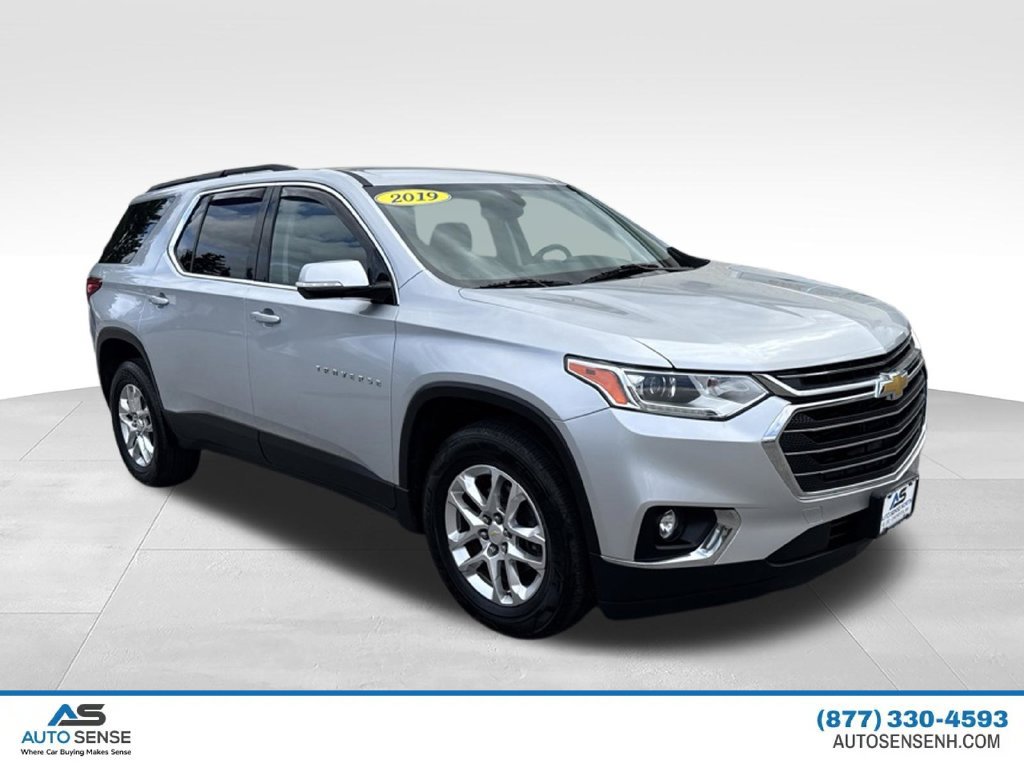 Used 2019 Chevrolet Traverse LT w/ LPO, Floor Liner Package AWD/4WD image 11