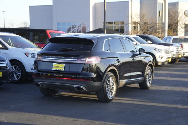 Used 2023 Lincoln Nautilus FWD w/ Premium Package image 6