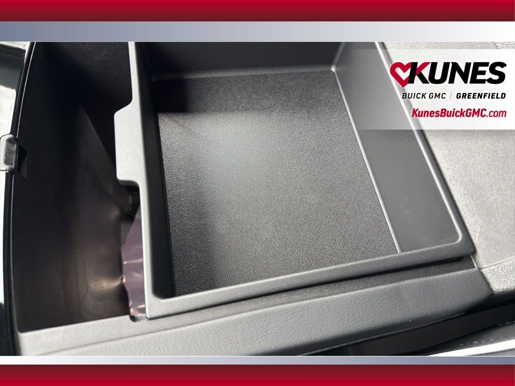 New 2026 Buick Enclave Sport Touring w/ LPO, Floor Liner Package image 32