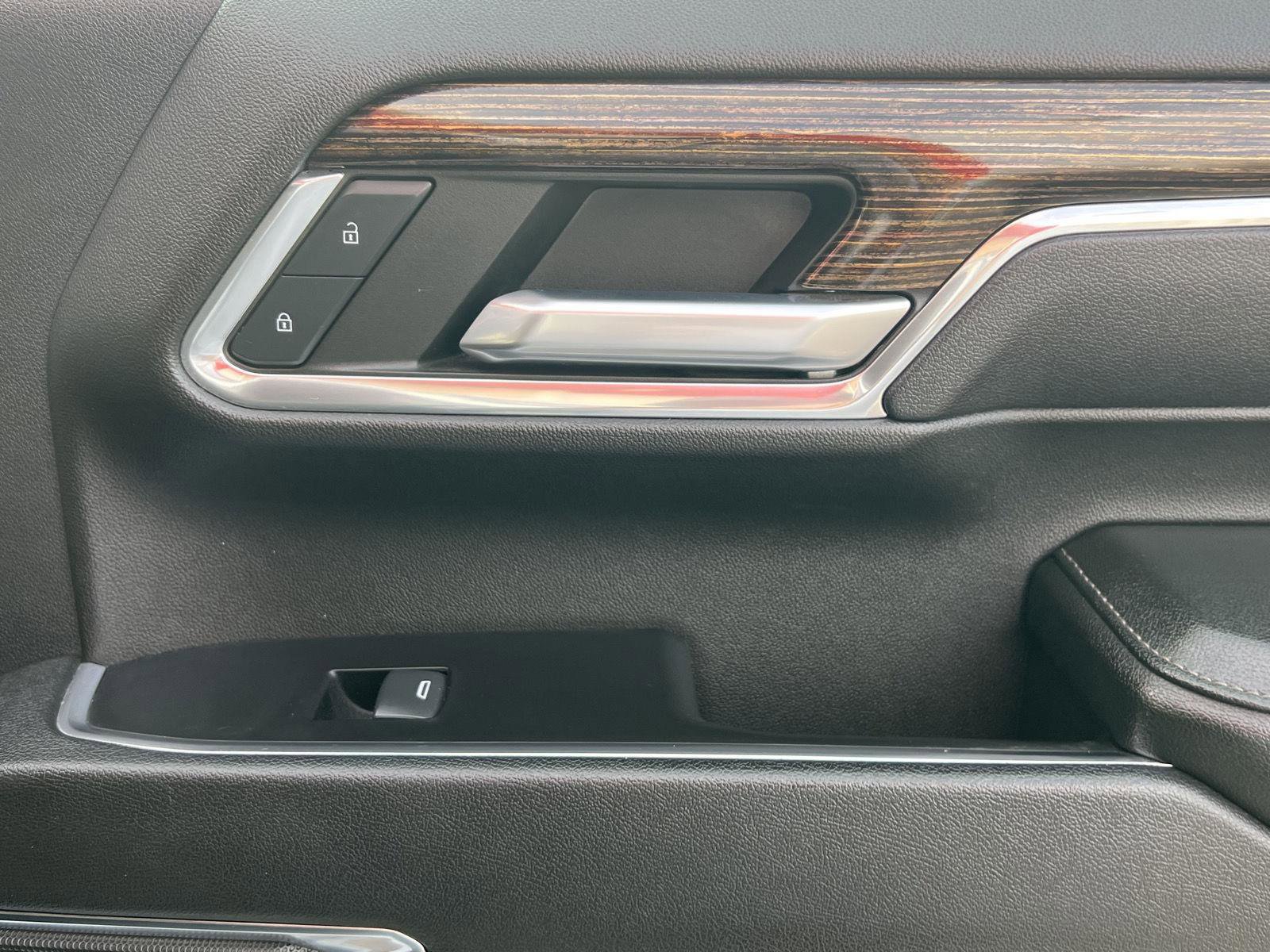 Used 2024 GMC Sierra 2500 SLE image 17