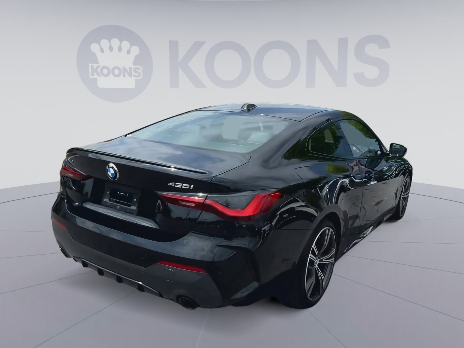 Used 2024 BMW 430i xDrive Coupe w/ M Sport Package AWD/4WD image 11