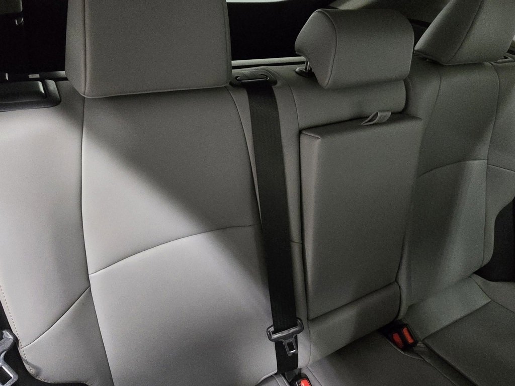 Used 2024 Toyota Venza XLE image 22