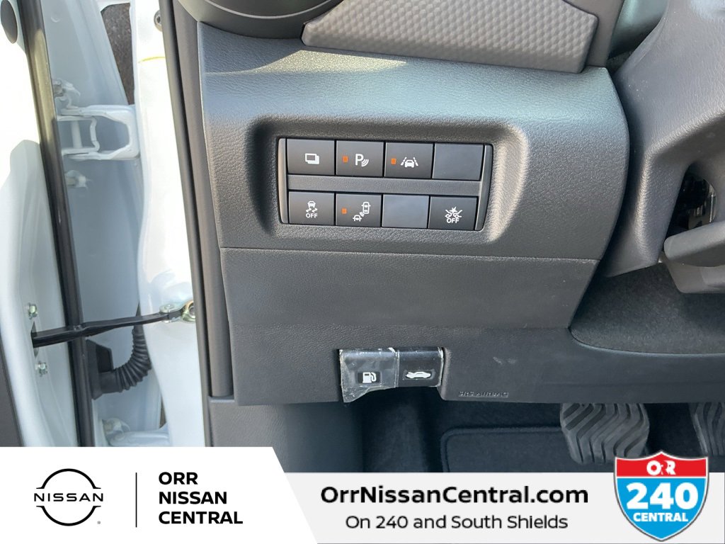 New 2025 Nissan Kicks Play S image 18