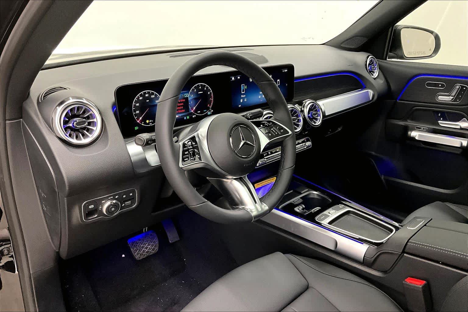 Used 2026 Mercedes-Benz GLB 250 4MATIC image 8