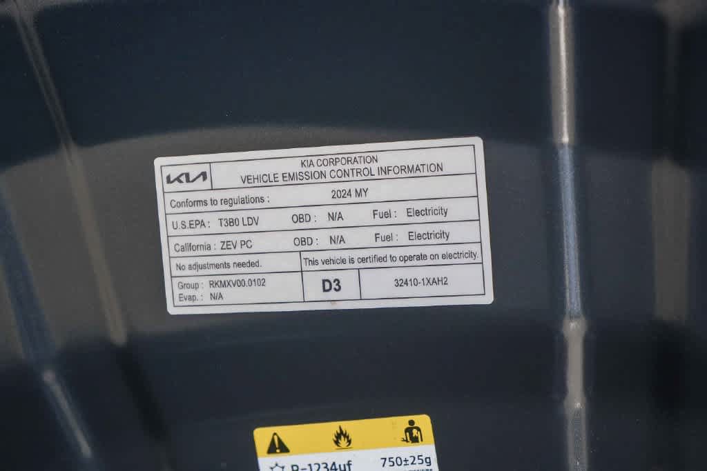 Certified 2024 Kia EV6 Light RWD image 27