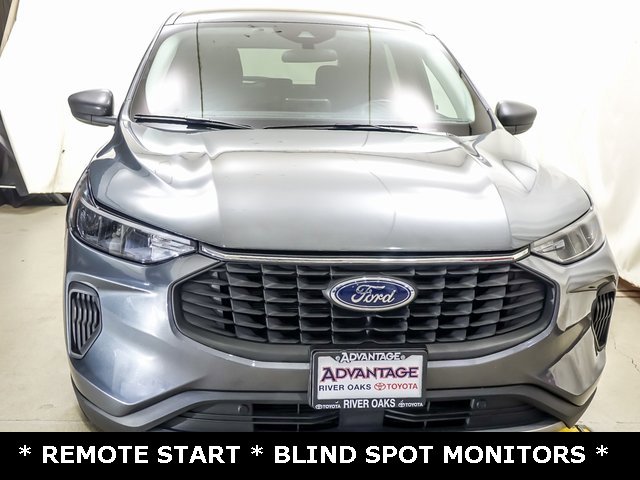 Used 2023 Ford Escape Active w/ Cold Weather Package image 3