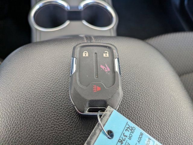 Used 2024 GMC Terrain SLE image 27