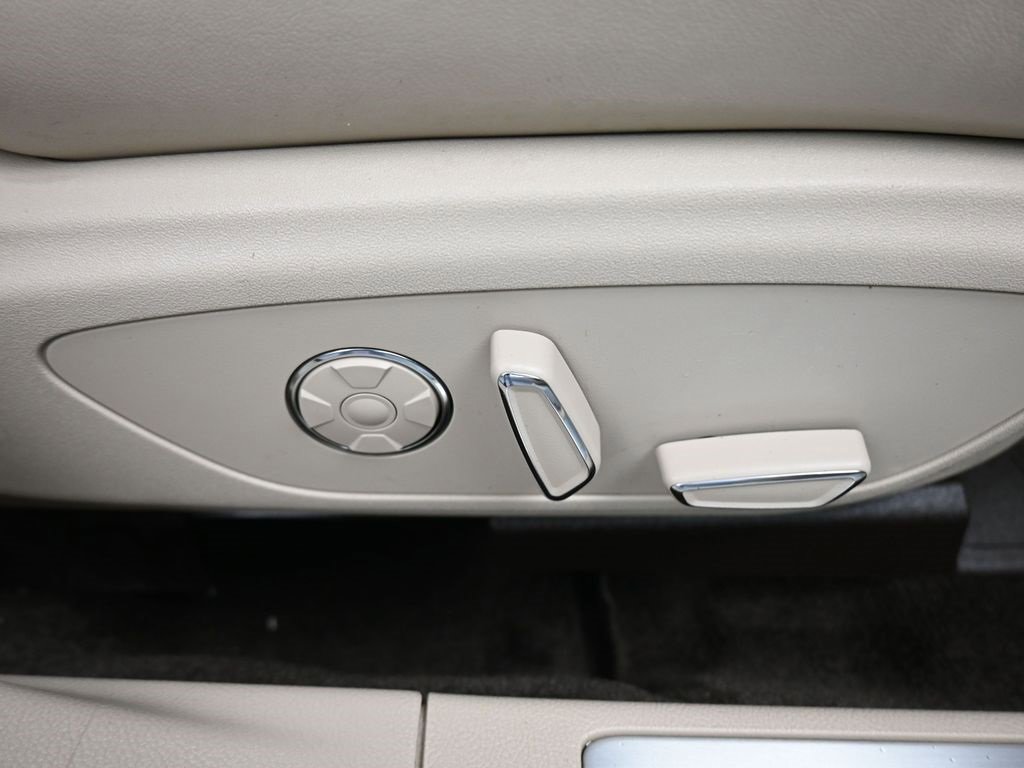 Used 2018 Lincoln MKZ Reserve w/ Technology Package image 42