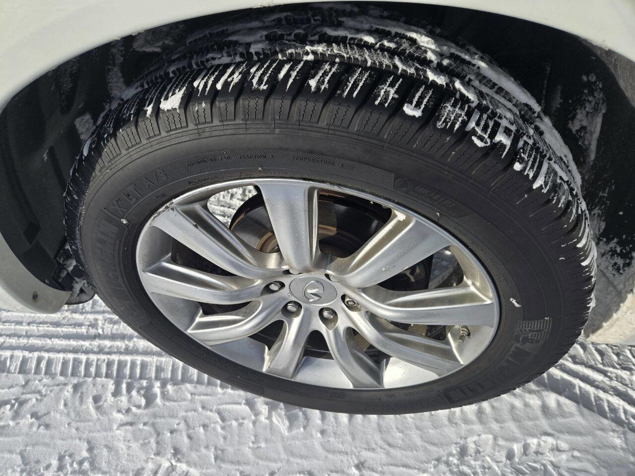 Used 2014 INFINITI QX80 4WD w/ Theater Package image 21