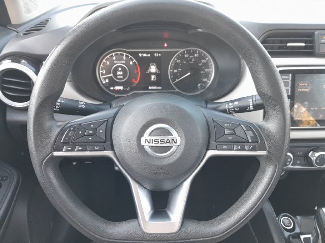 Used 2021 Nissan Versa SV FWD image 6