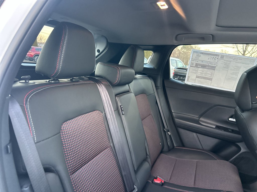 New 2026 Nissan Kicks SR image 13