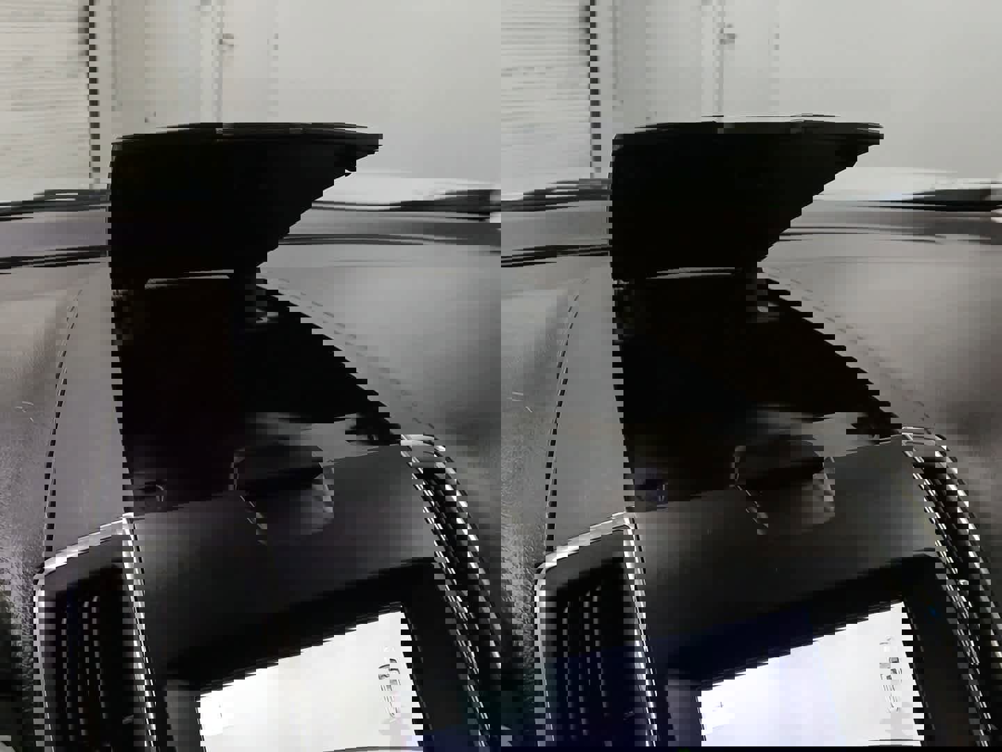 Used 2019 Ford Edge Titanium w/ Cold Weather Package image 11