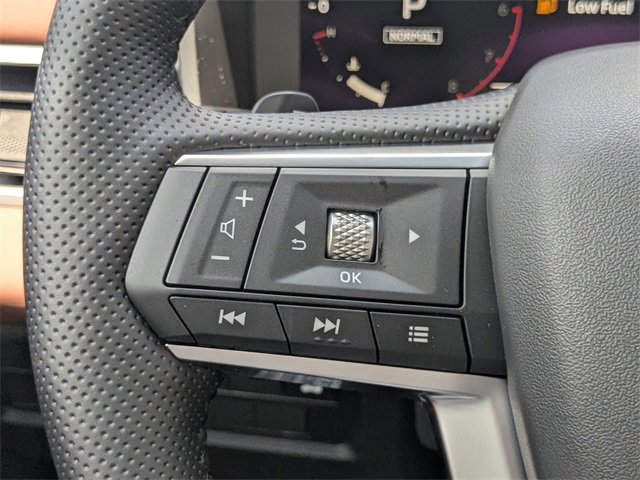 New 2025 Mitsubishi Outlander SEL image 24