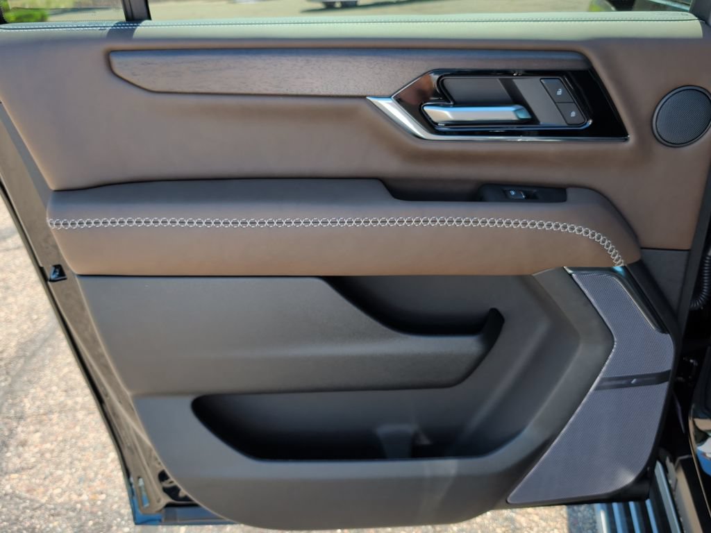 New 2026 GMC Yukon XL Denali Ultimate AWD/4WD image 35