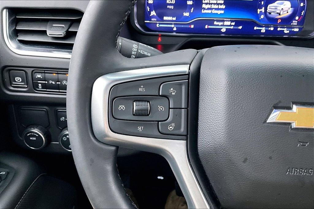 Used 2024 Chevrolet Suburban Premier image 11