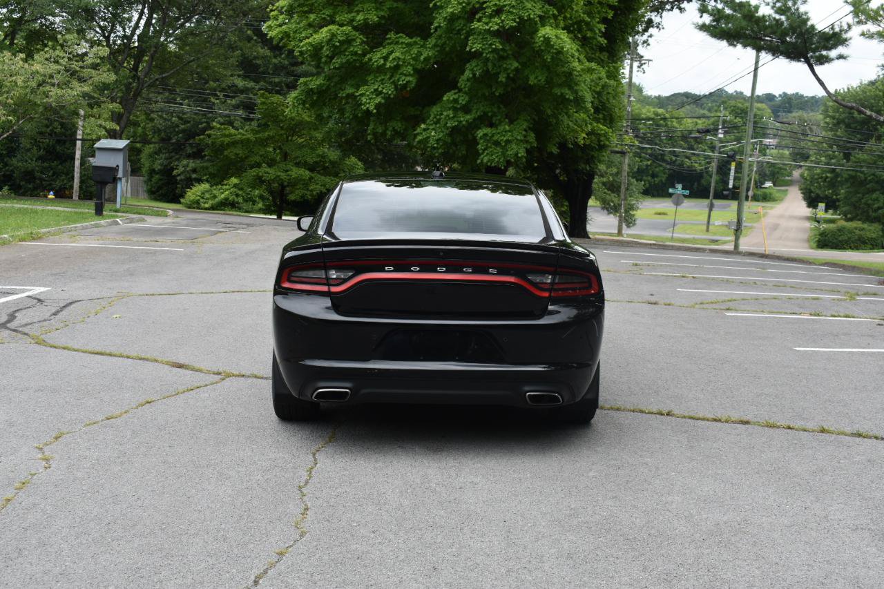 Used 2018 Dodge Charger R/T w/ Premium Group RWD image 6