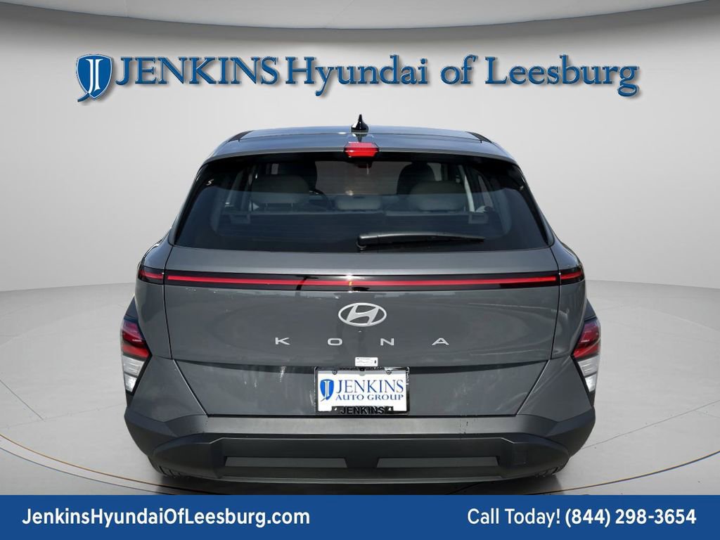 New 2026 Hyundai Kona SE image 4