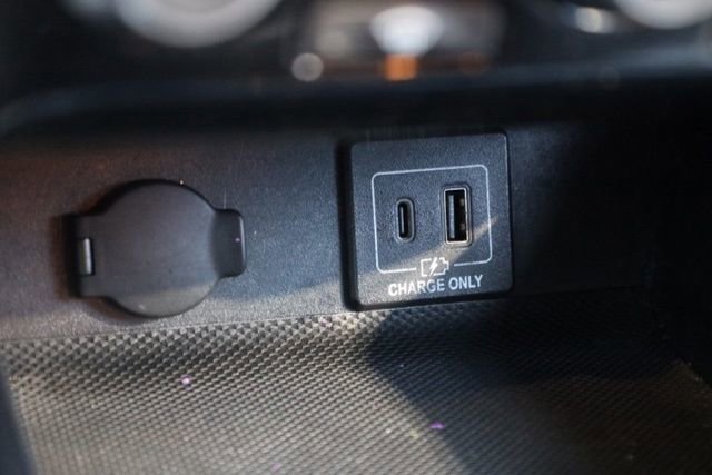 Used 2019 Nissan Pathfinder SV image 28