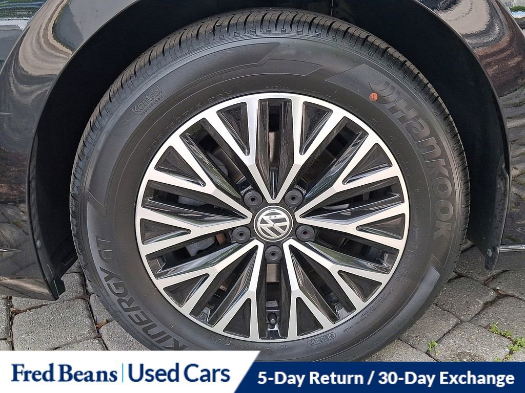 Used 2019 Volkswagen Jetta SE w/ Cold Weather Package image 8