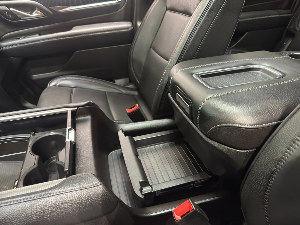 Used 2024 GMC Yukon XL Denali AWD/4WD image 34