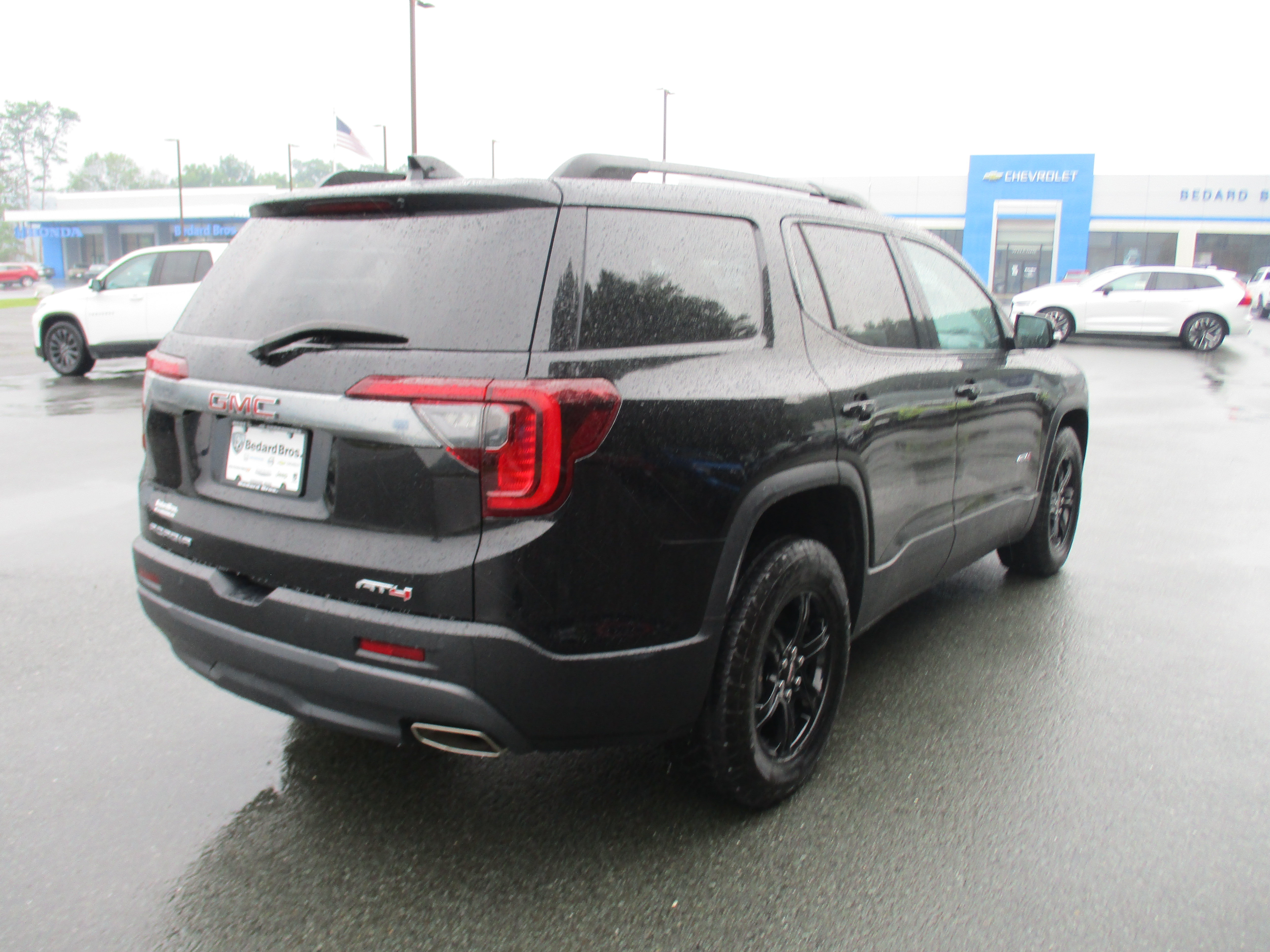 Certified 2023 GMC Acadia AT4 w/ Technology Package AWD/4WD image 5