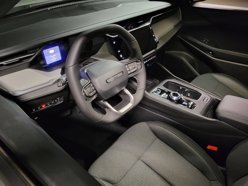 New 2026 Jeep Cherokee Laredo AWD/4WD image 3