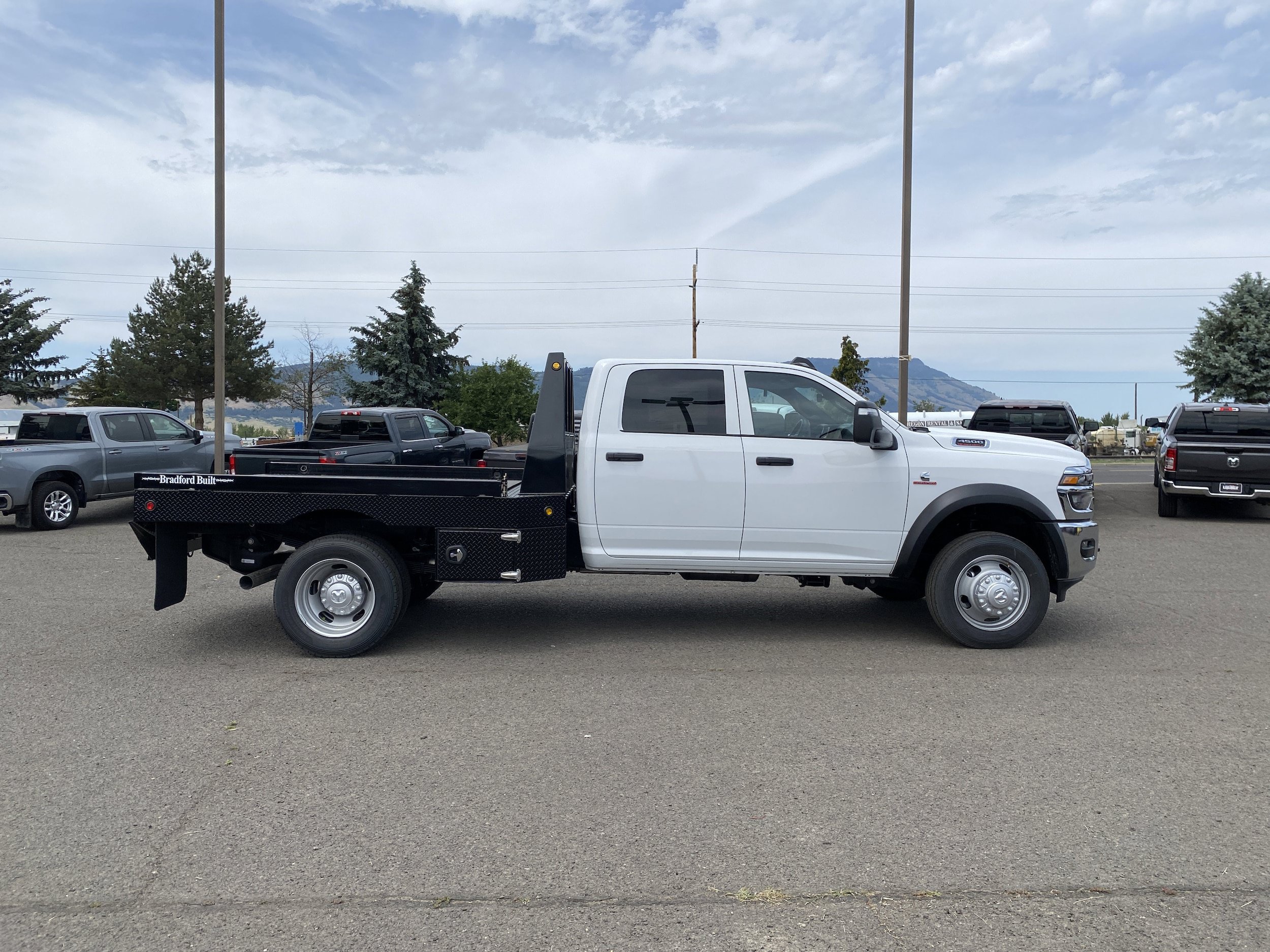 New 2025 RAM 4500 Tradesman AWD/4WD image 2