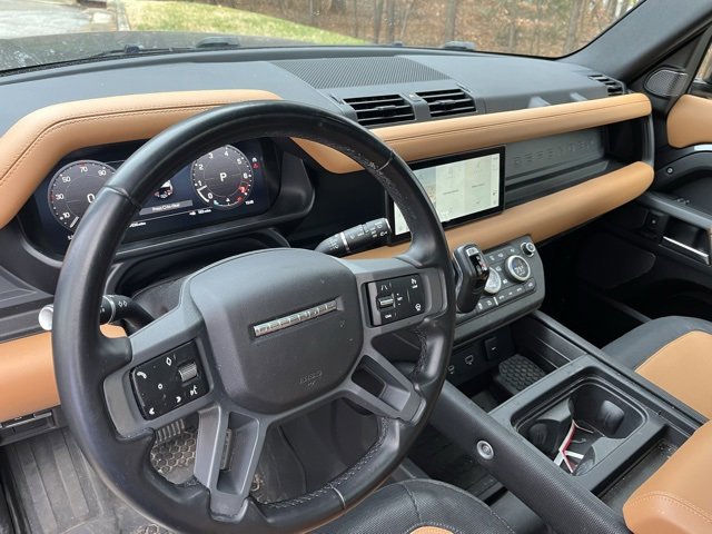 Certified 2023 Land Rover Defender 110 X-Dynamic SE image 6