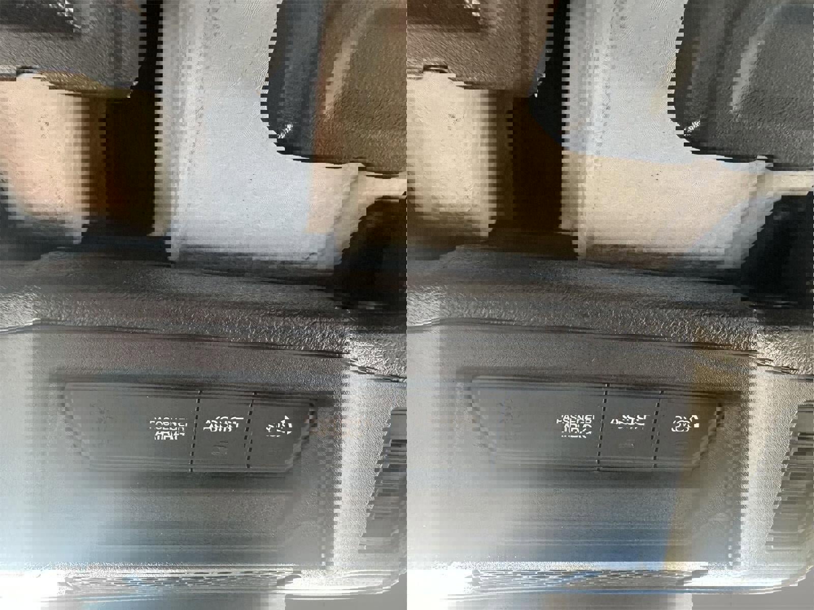 Used 2024 Jeep Wrangler Unlimited Rubicon image 28