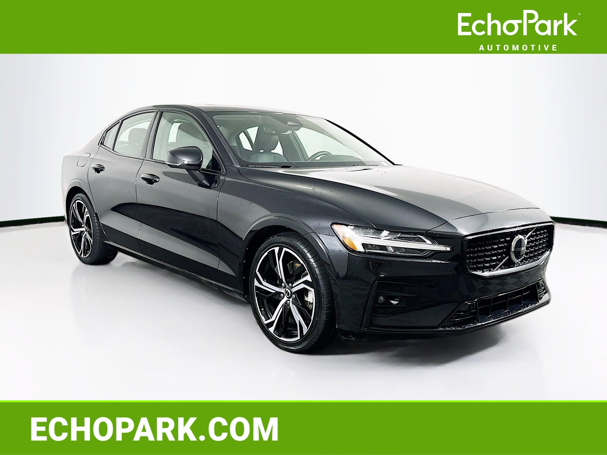 Used 2024 Volvo S60 B5 Core image 1