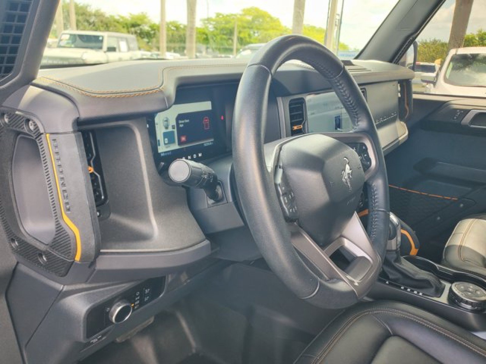 Used 2024 Ford Bronco Badlands AWD/4WD image 9