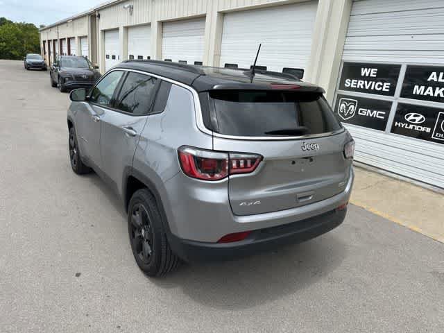 Used 2018 Jeep Compass Latitude w/ Popular Equipment Group AWD/4WD image 17