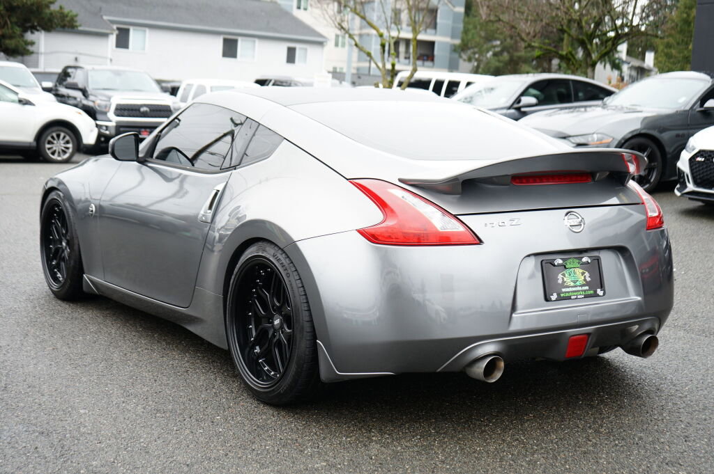 Used 2013 Nissan 370Z Coupe image 3