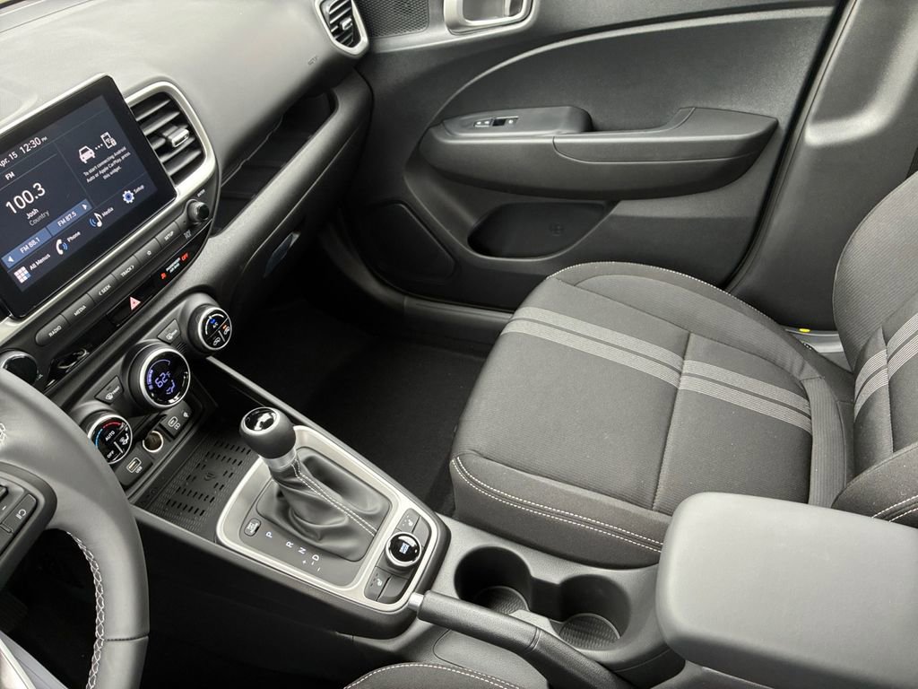 New 2026 Hyundai Venue SEL FWD image 30