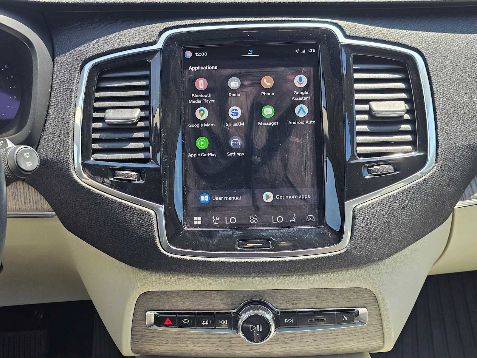 Certified 2023 Volvo XC90 B6 Plus w/ Protection Package Premier AWD/4WD image 28