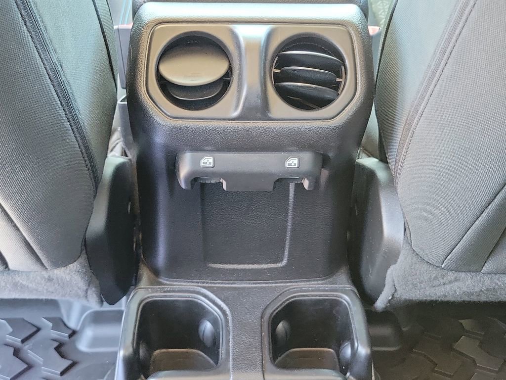 Used 2021 Jeep Wrangler Unlimited Islander image 14