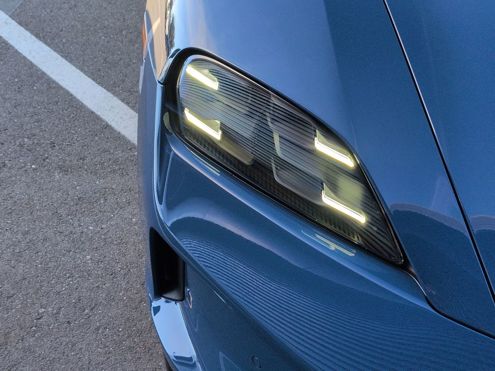 New 2026 Porsche Taycan 4S image 11