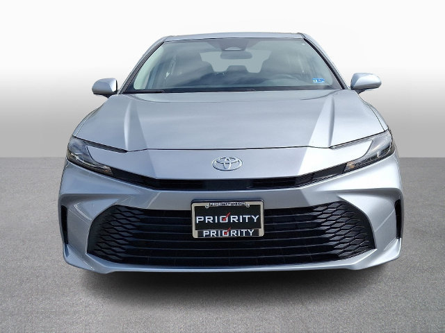 Used 2025 Toyota Camry LE FWD image 2