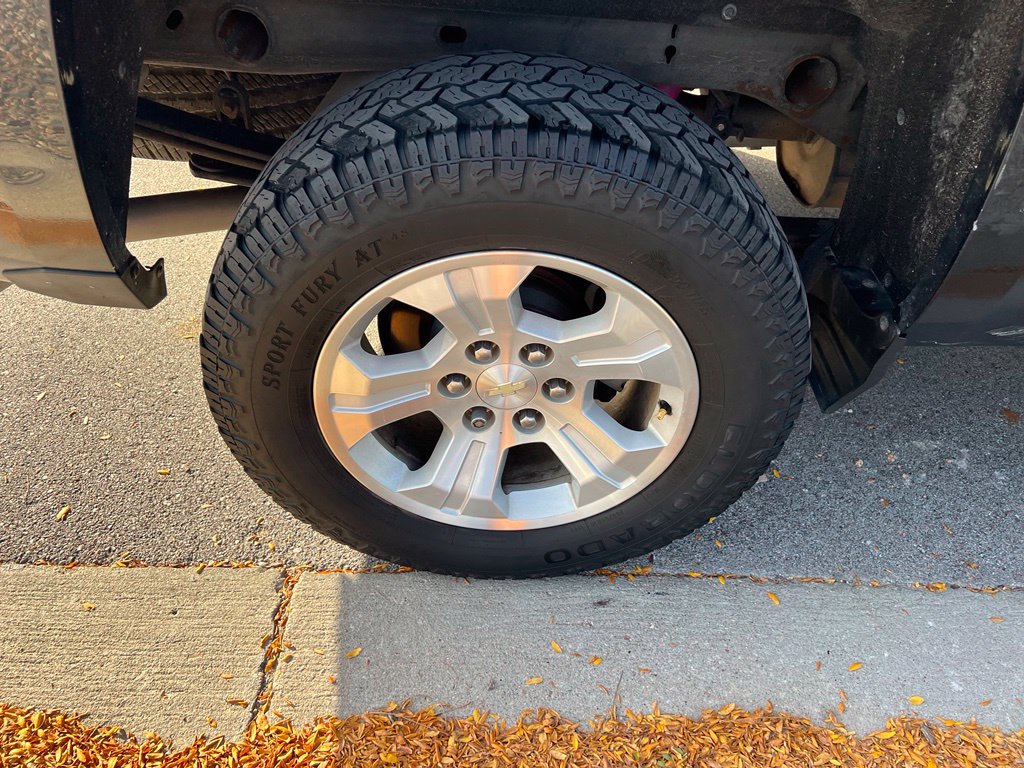 Used 2017 Chevrolet Silverado 1500 LT w/ All Star Edition AWD/4WD image 10