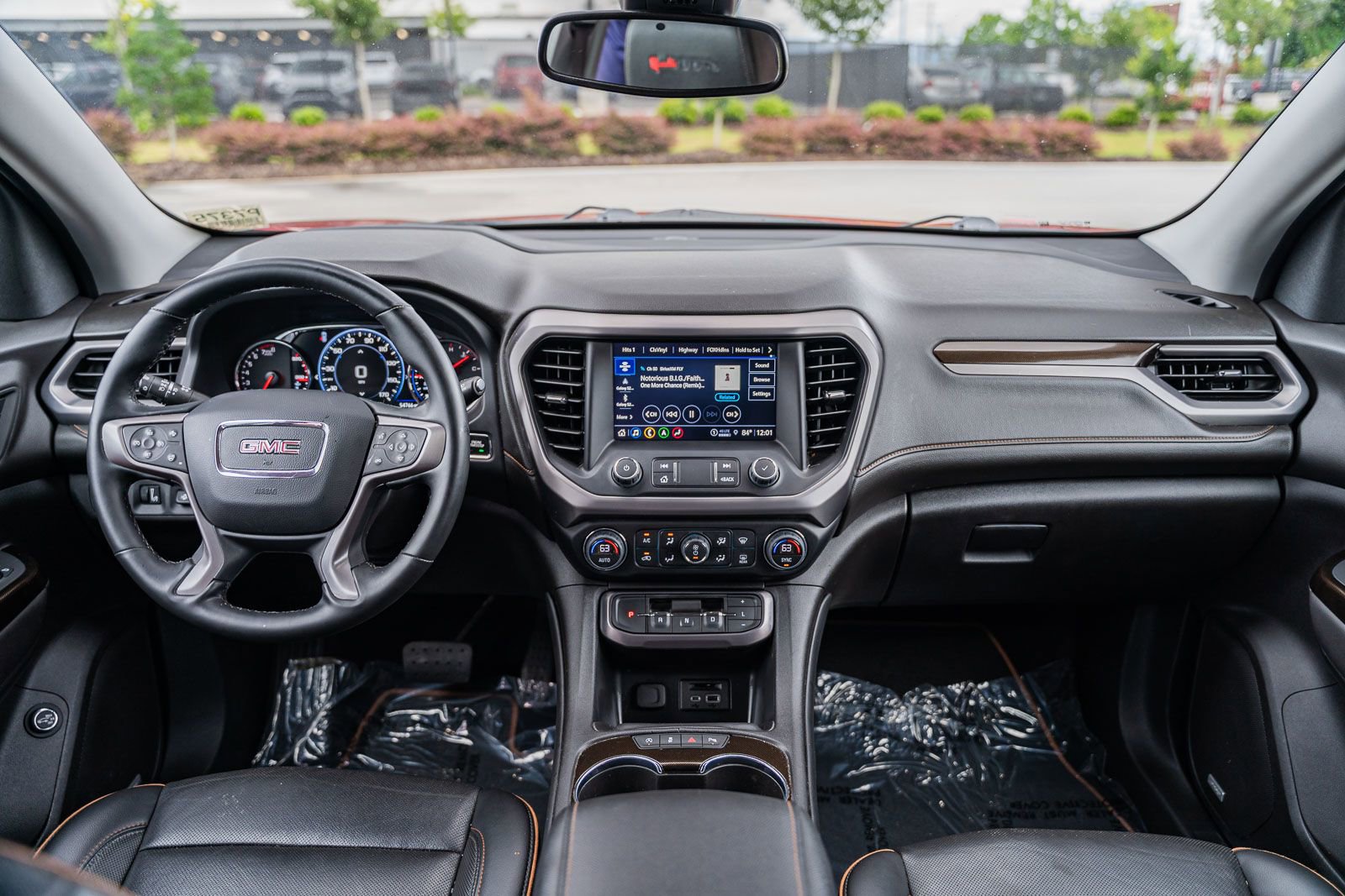 Used 2023 GMC Acadia AT4 w/ Technology Package image 22