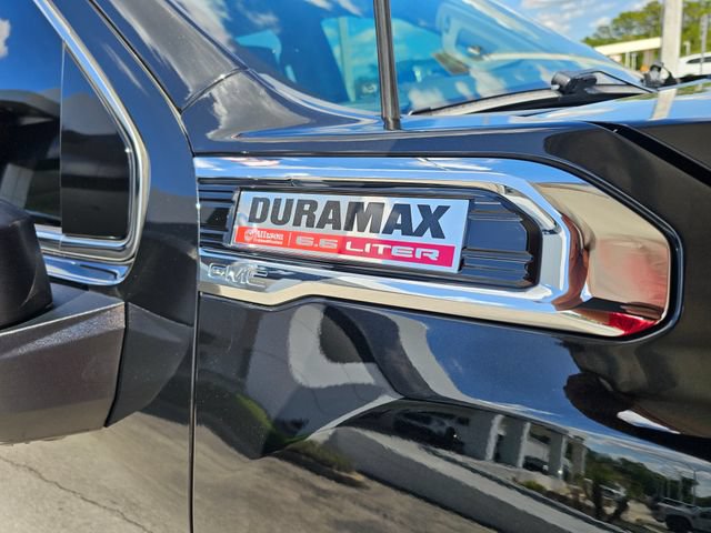 Used 2022 GMC Sierra 2500 Denali w/ Denali Black Diamond Edition AWD/4WD image 12